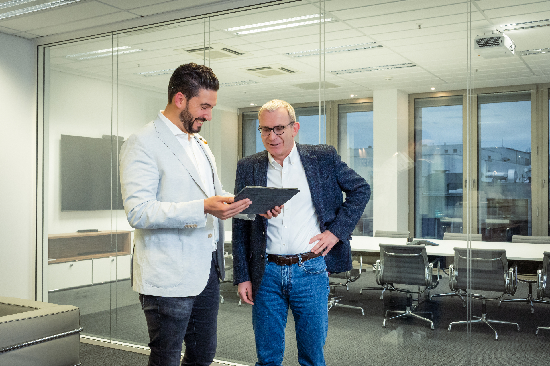 team-gallery-tablet-talk